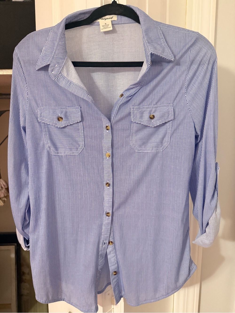 Passport Blue/White Pinstripe Button Down Women’s Med Lightweight Soft Casual